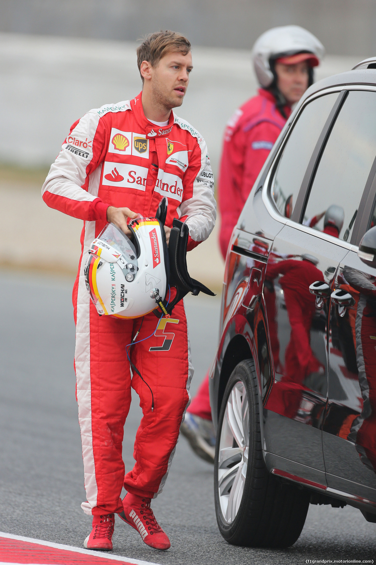 TEST F1 BARCELLONA 21 FEBBRAIO, Sebastian Vettel (GER) Ferrari returns to the pits after spinning off the circuit.
21.02.2015.