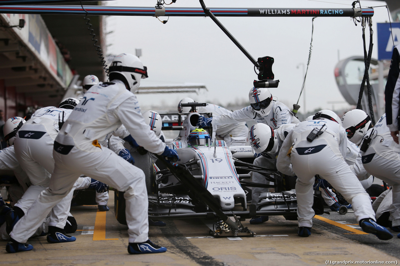 TEST F1 BARCELLONA 21 FEBBRAIO, Felipe Massa (BRA) Williams FW37 practices a pit stop.
21.02.2015.