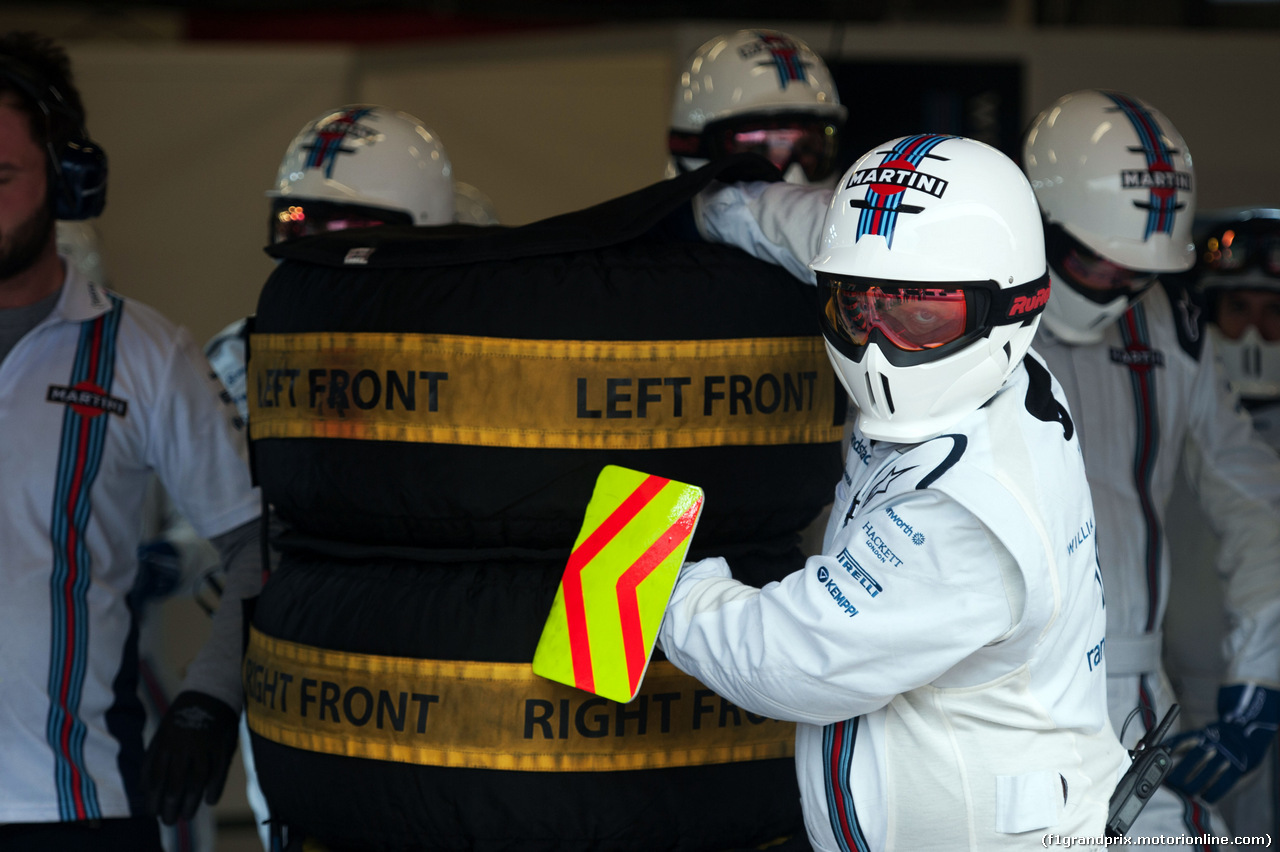 TEST F1 BARCELLONA 21 FEBBRAIO, Williams meccanici.
21.02.2015.