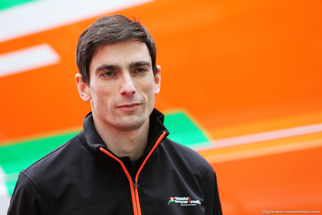 TEST F1 BARCELLONA 21 FEBBRAIO, Tim Wright (GBR) Sahara Force India F1 Team Gara Engineer.
21.02.2015.