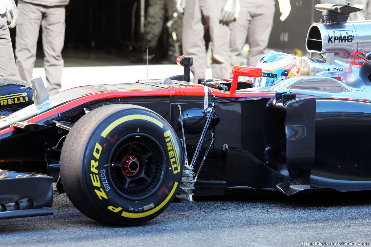 TEST F1 BARCELLONA 22 FEBBRAIO, Fernando Alonso (ESP) McLaren MP4-30 running sensor equipment.
22.02.2015.