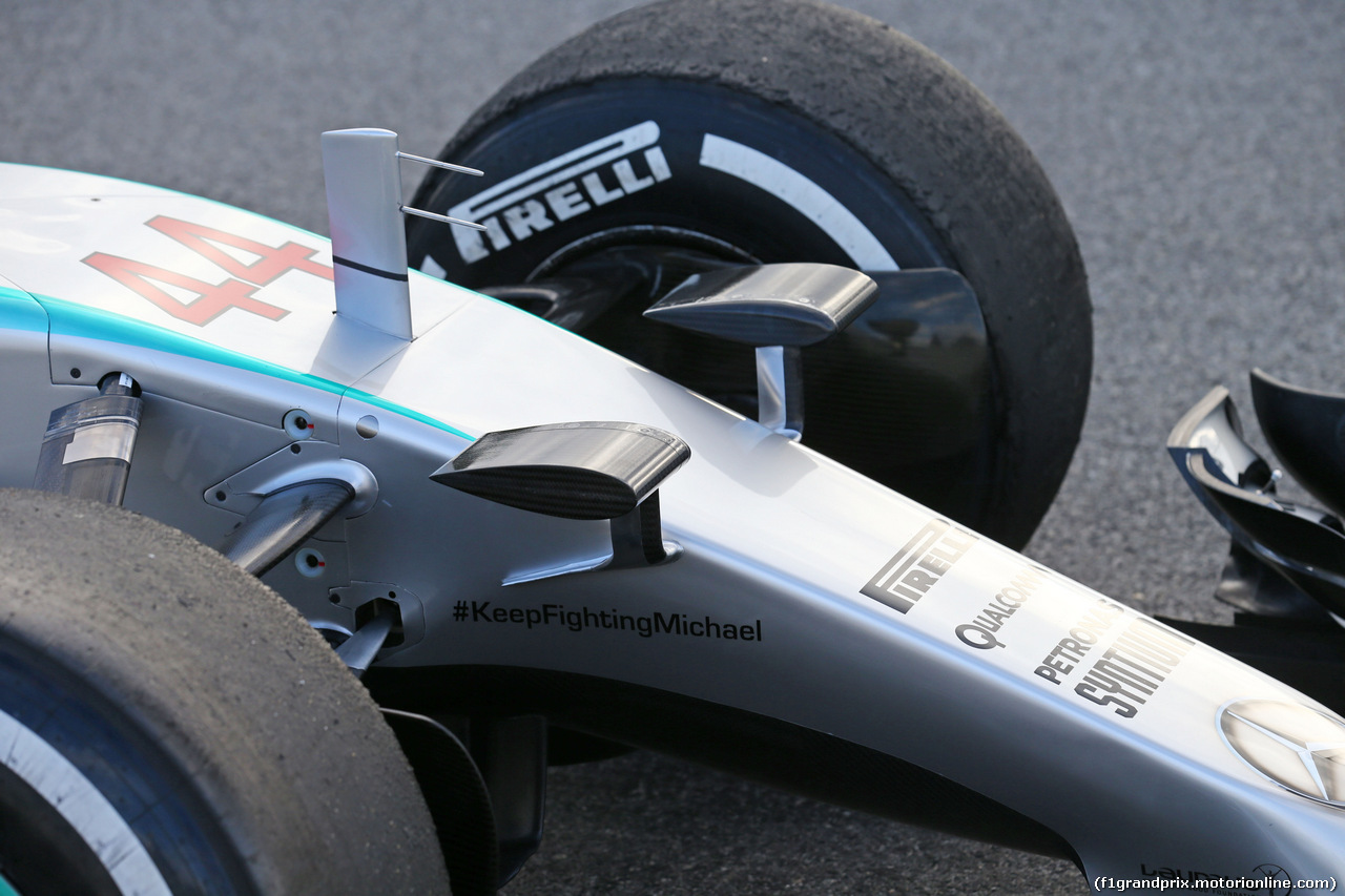 TEST F1 BARCELLONA 26 FEBBRAIO, Lewis Hamilton (GBR) Mercedes AMG F1 W06 - nosecone camera mounts.
26.02.2015.