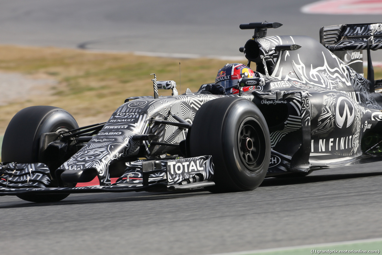 TEST F1 BARCELLONA 26 FEBBRAIO, Daniil Kvyat (RUS) Red Bull Racing RB11.
26.02.2015.