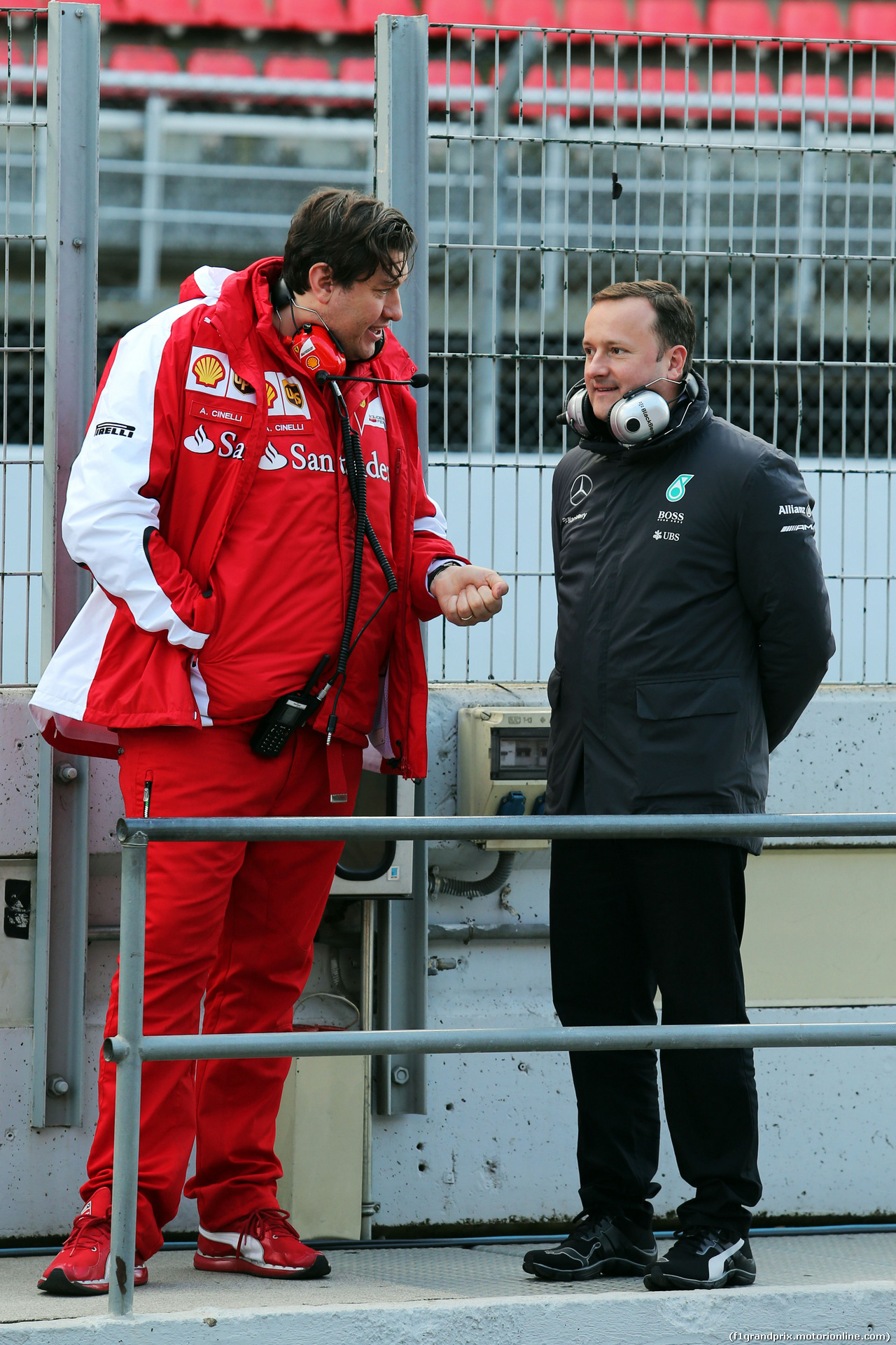 TEST F1 BARCELLONA 26 FEBBRAIO, Alex Cinelli (ITA) Ferrari Aerodynamic Engineer (Left).
26.02.2015.
