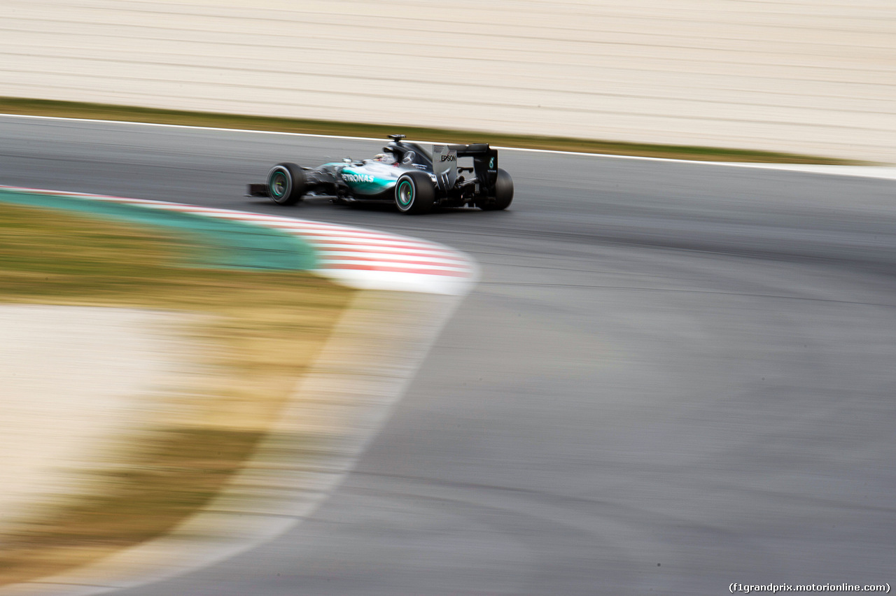 TEST F1 BARCELLONA 26 FEBBRAIO, Lewis Hamilton (GBR) Mercedes AMG F1 W06.
26.02.2015.