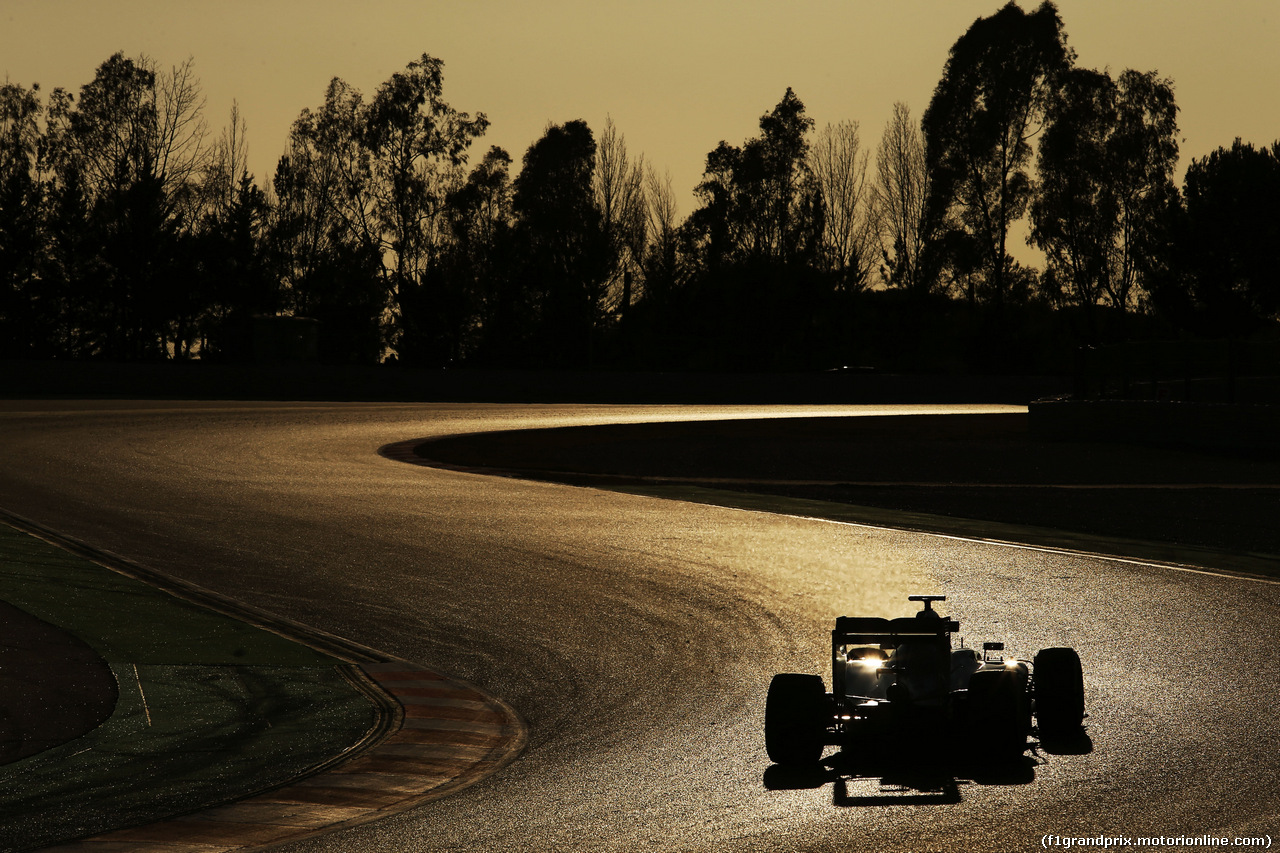 TEST F1 BARCELLONA 27 FEBBRAIO, Low light action.
27.02.2015.