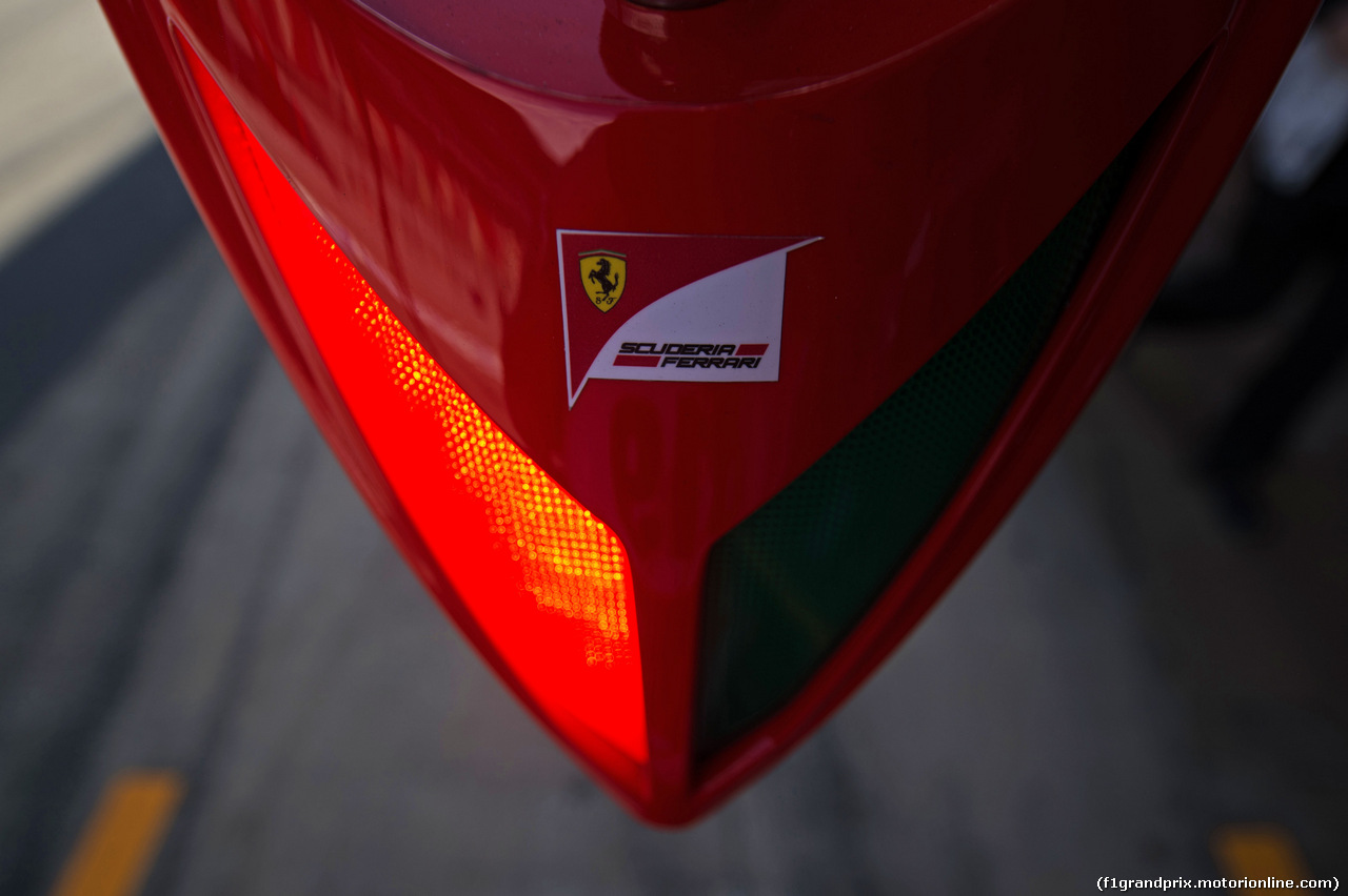 TEST F1 BARCELLONA 27 FEBBRAIO, Ferrari pit stop light system.
27.02.2015.