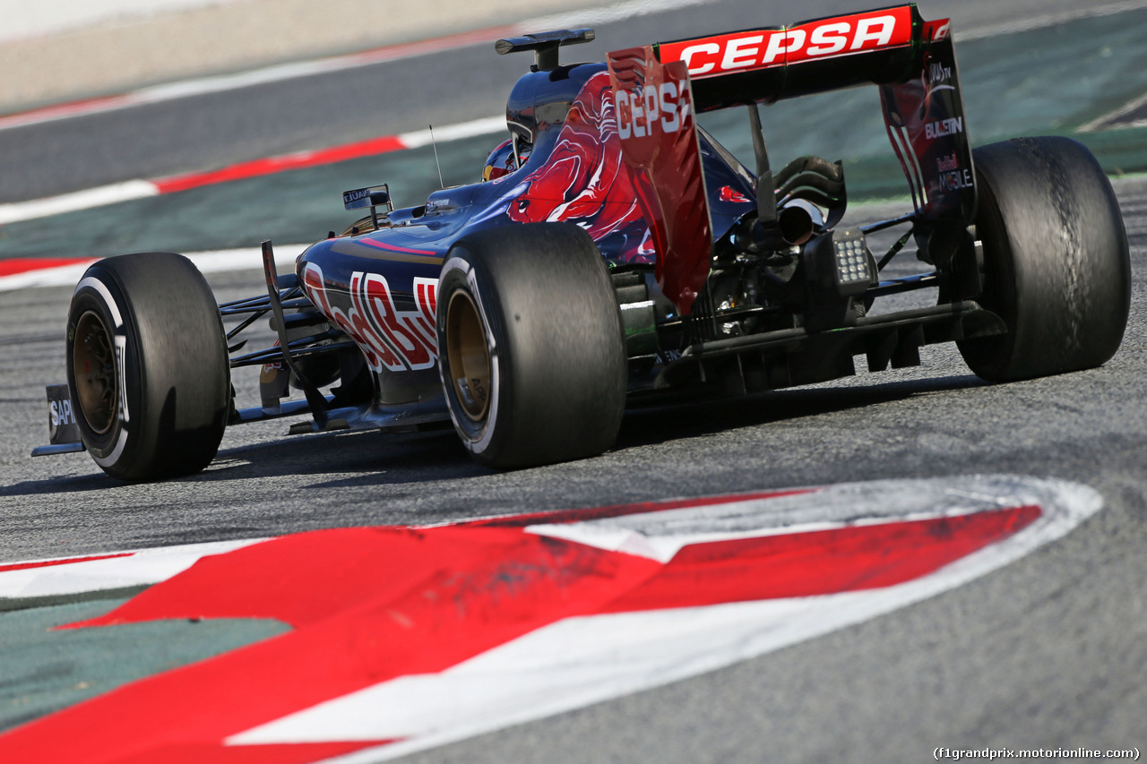 TEST F1 BARCELLONA 27 FEBBRAIO, Max Verstappen (NLD) Scuderia Toro Rosso STR10.
27.02.2015.