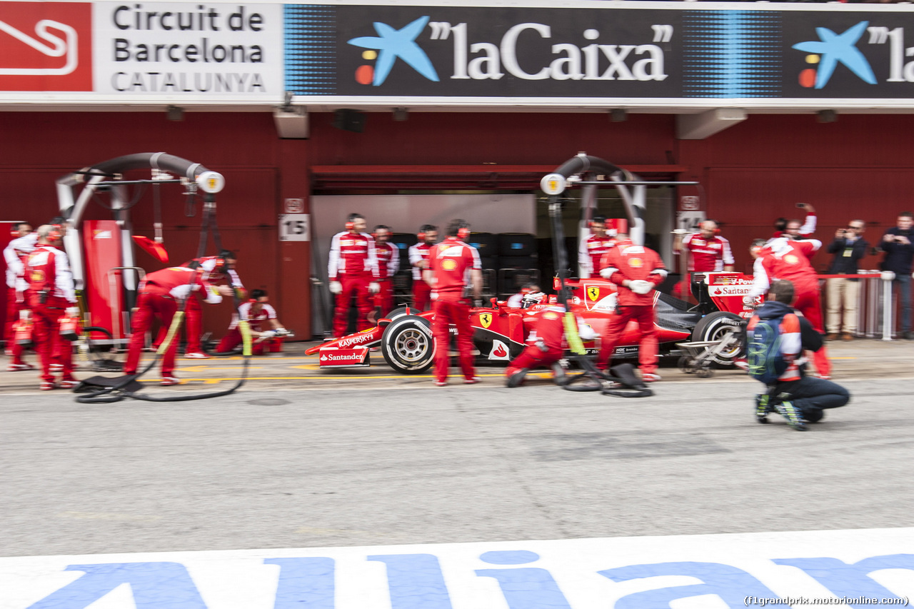 TEST F1 BARCELLONA 28 FEBBRAIO, Kimi Raikkonen (FIN) Ferrari SF15-T