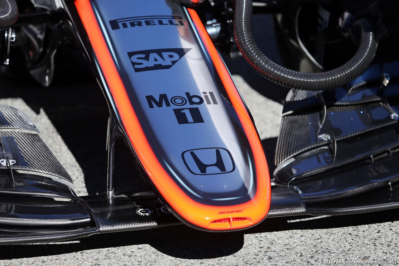 TEST F1 BARCELLONA 28 FEBBRAIO, McLaren MP4-30 nosecone.
28.02.2015.