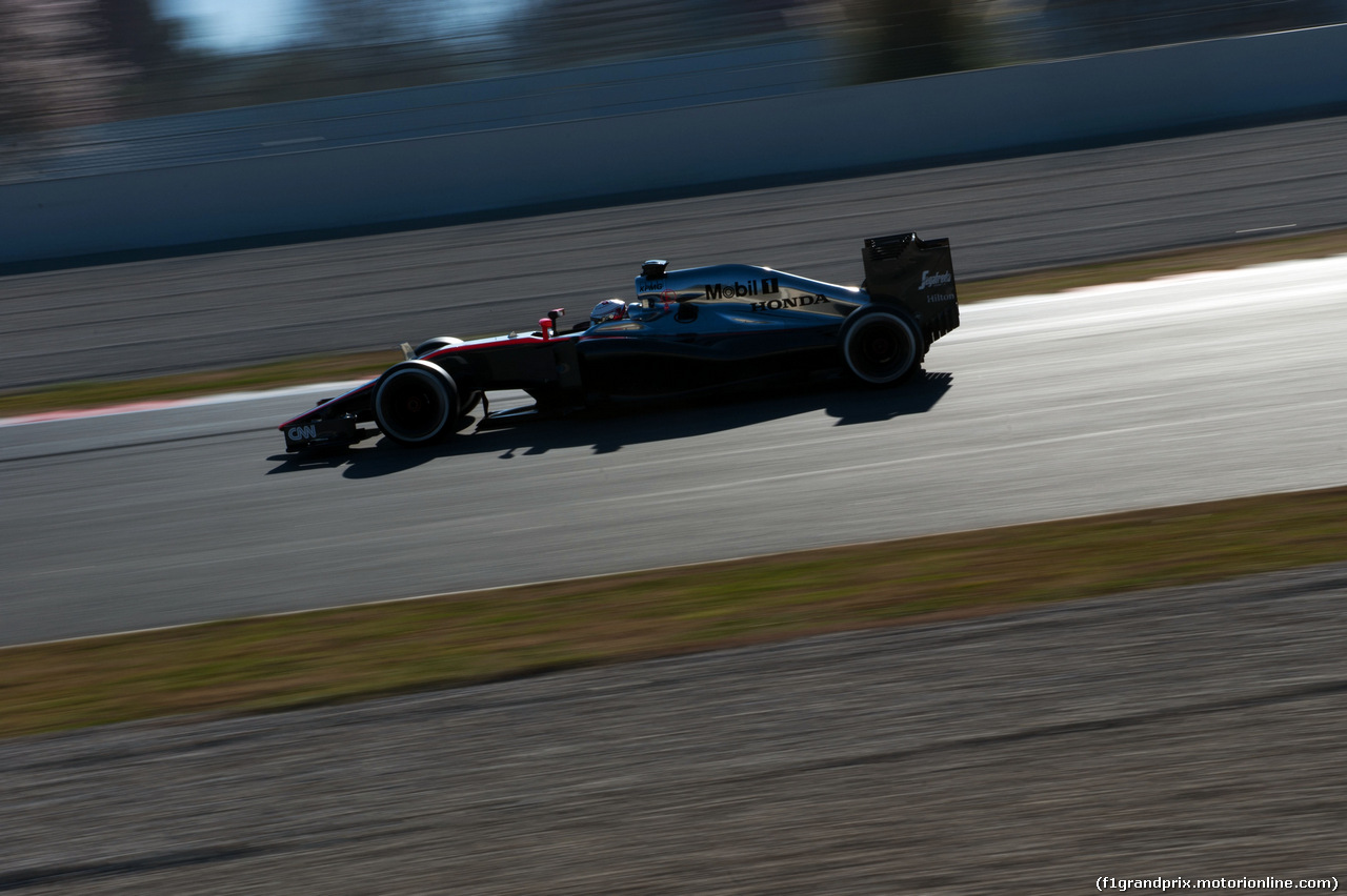 TEST F1 BARCELLONA 28 FEBBRAIO, Kevin Magnussen (DEN) McLaren MP4-30 Test e Reserve Driver.
28.02.2015.