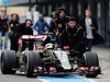 TEST F1 JEREZ 2 FEBBRAIO, Pastor Maldonado (VEN) Lotus F1 E23 is pushed down the pit lane by meccanici.
02.02.2015.