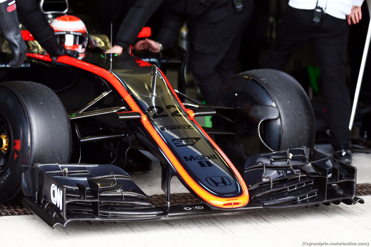 TEST F1 JEREZ 2 FEBBRAIO, Jenson Button (GBR) McLaren MP4-30 front wing.
02.02.2015.