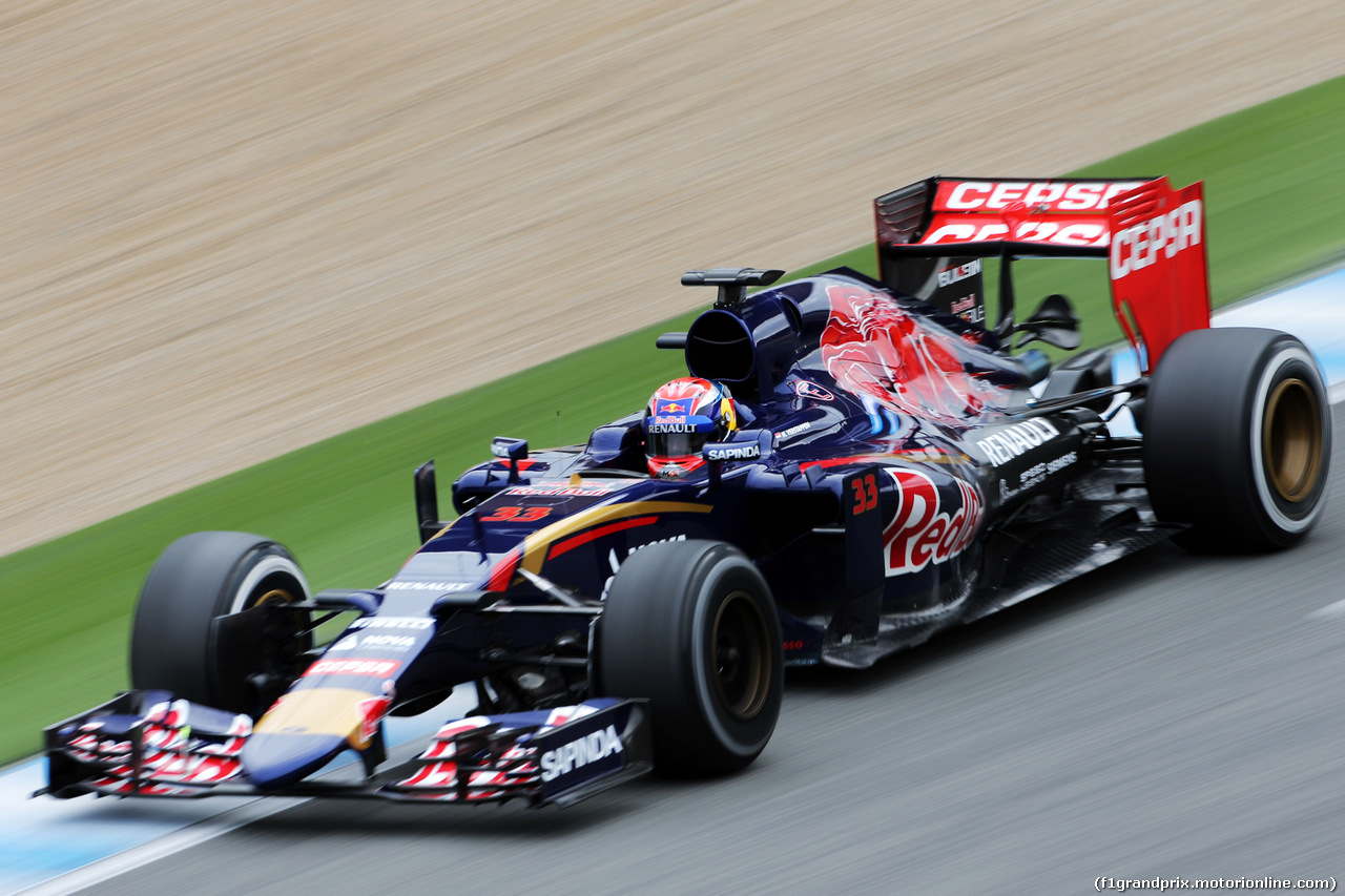TEST F1 JEREZ 2 FEBBRAIO, Max Verstappen (NLD) Scuderia Toro Rosso STR10.
02.02.2015.