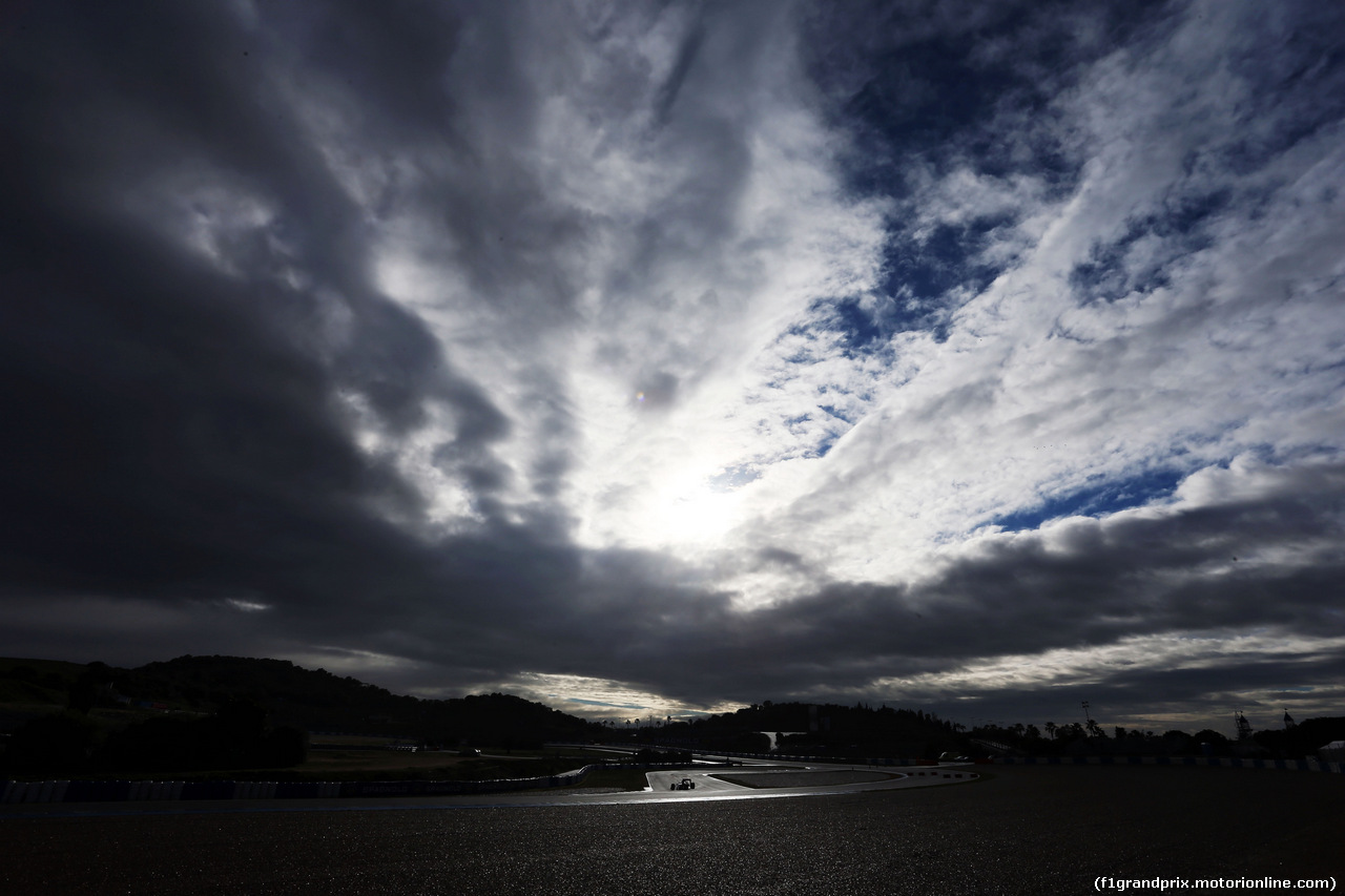 TEST F1 JEREZ 2 FEBBRAIO, Low light action.
02.02.2015.