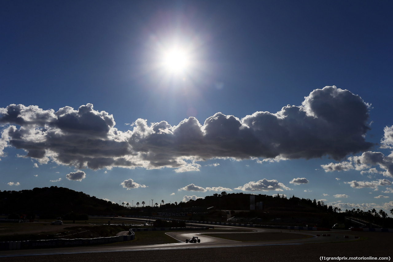 TEST F1 JEREZ 4 FEBBRAIO, Low light action.
04.02.2015.