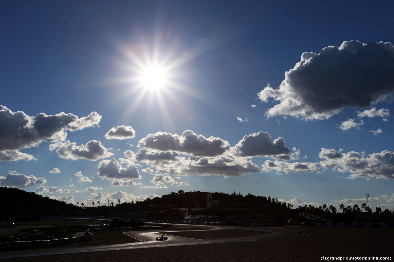 TEST F1 JEREZ 4 FEBBRAIO, Low light action.
04.02.2015.
