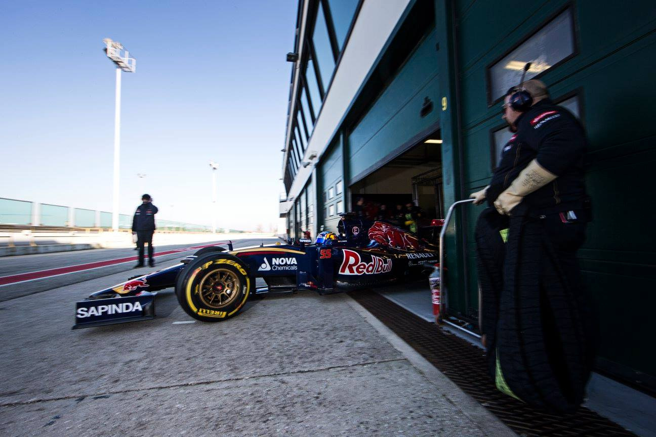 TORO ROSSO STR10