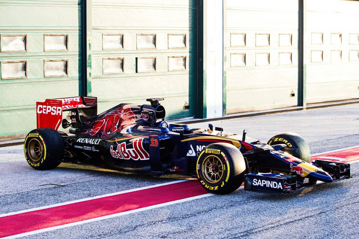 TORO ROSSO STR10