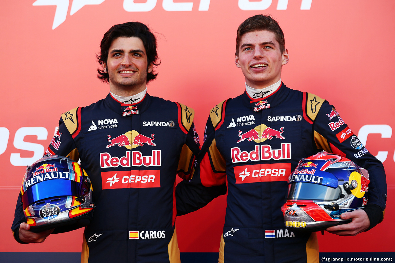 TORO ROSSO STR10, (L to R): Carlos Sainz Jr (ESP) Scuderia Toro Rosso with team mate Max Verstappen (NLD) Scuderia Toro Rosso.
31.01.2015.