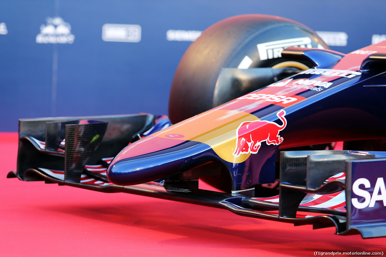 TORO ROSSO STR10