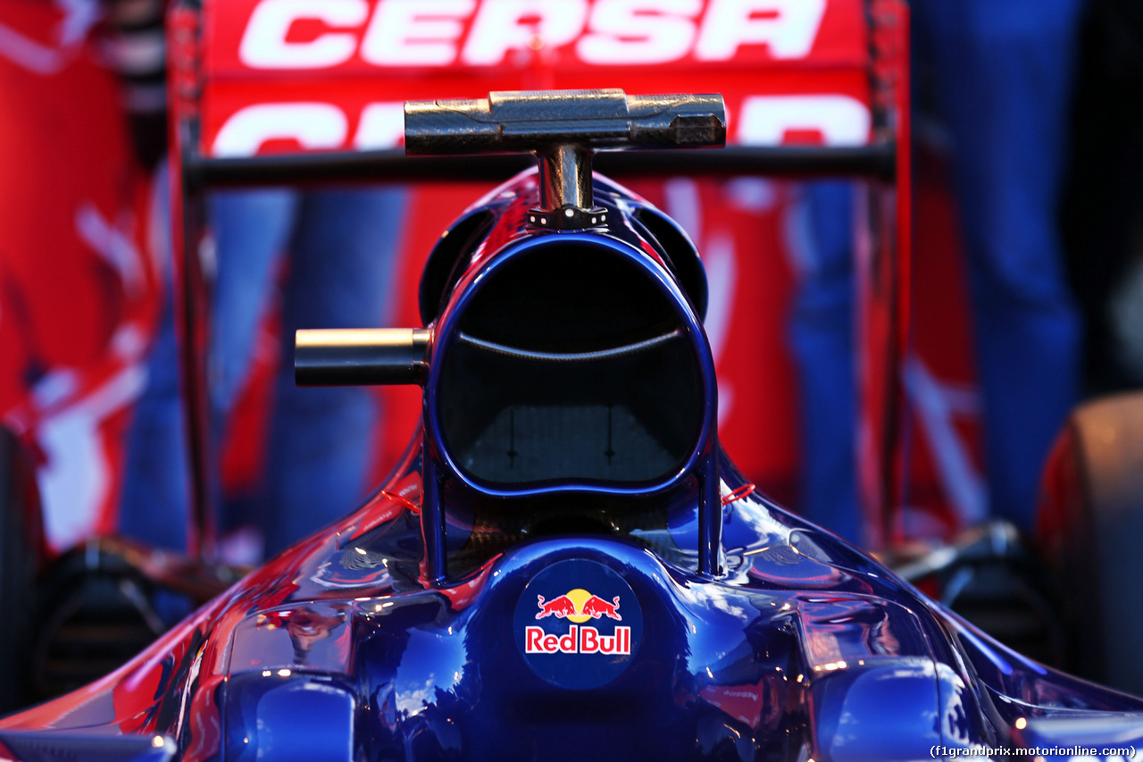 TORO ROSSO STR10