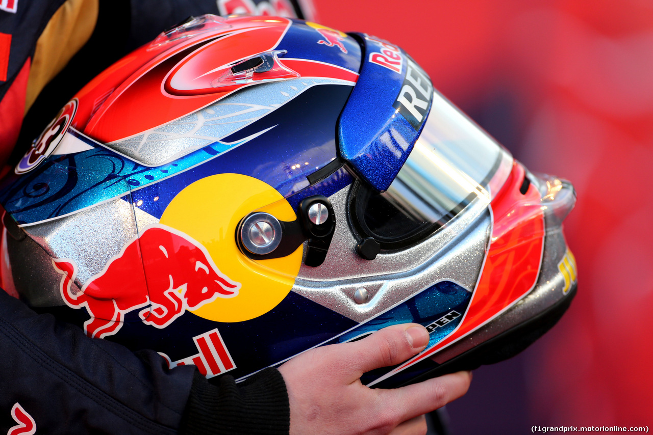 TORO ROSSO STR10, Helmet of Max Verstappen (NL), Scuderia Toro Rosso 
31.01.2015.