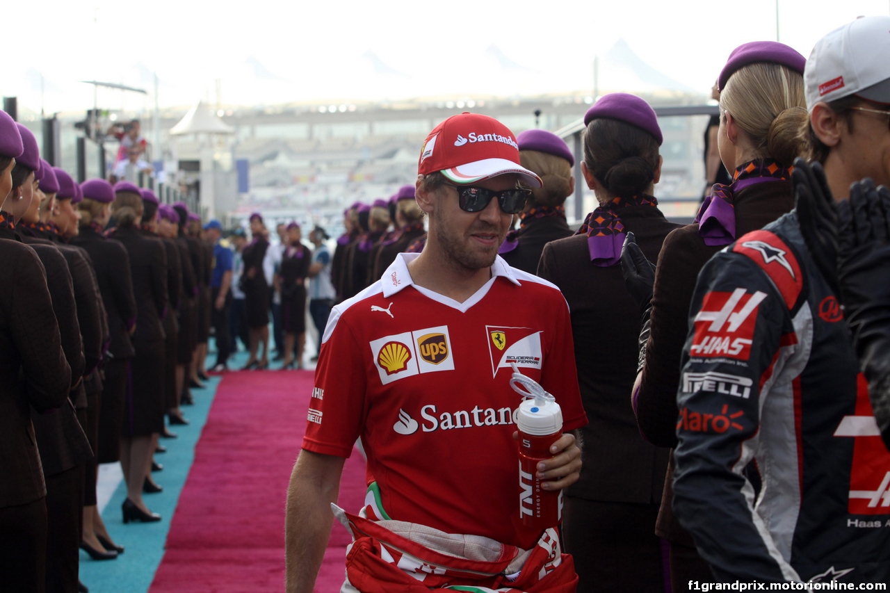 GP ABU DHABI, 27.11.2016 - Sebastian Vettel (GER) Ferrari SF16-H
