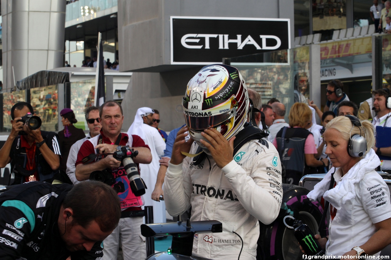 GP ABU DHABI, 27.11.2016 - Gara, Lewis Hamilton (GBR) Mercedes AMG F1 W07 Hybrid