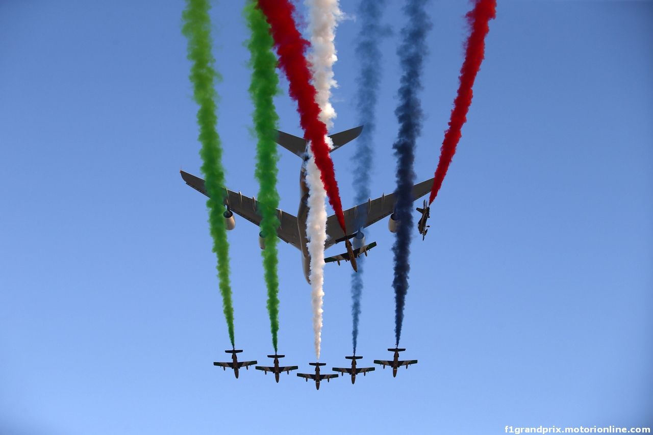 GP ABU DHABI, 27.11.2016 - Gara, Air display