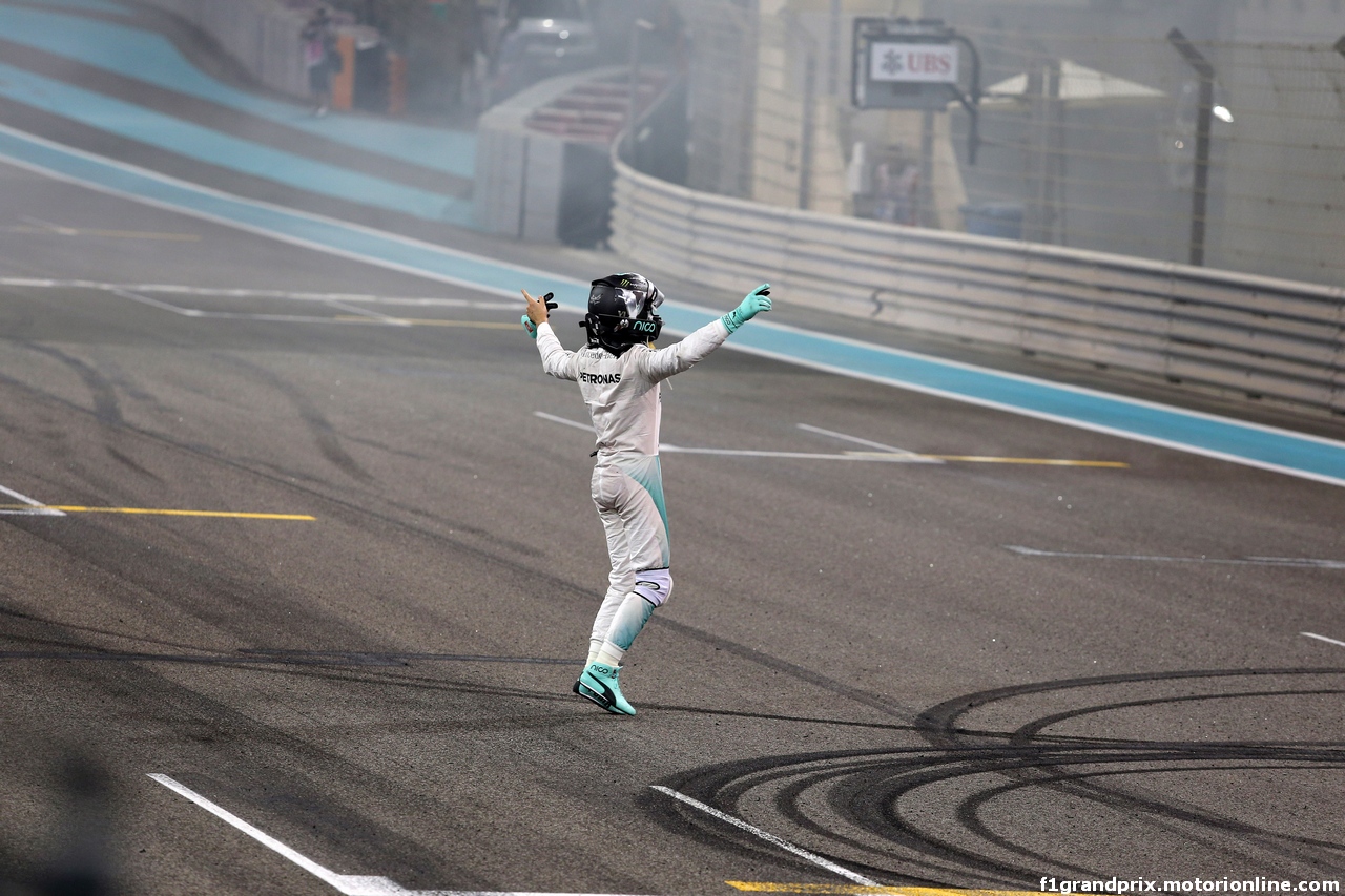 GP ABU DHABI, 27.11.2016 - Gara, 2nd place Nico Rosberg (GER) Mercedes AMG F1 W07 Hybrid e Champion 2016