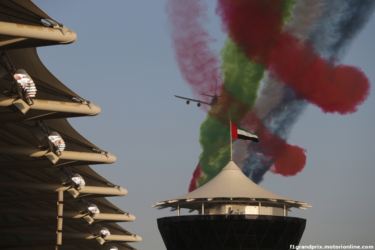 GP ABU DHABI, 27.11.2016 - Gara, Air display