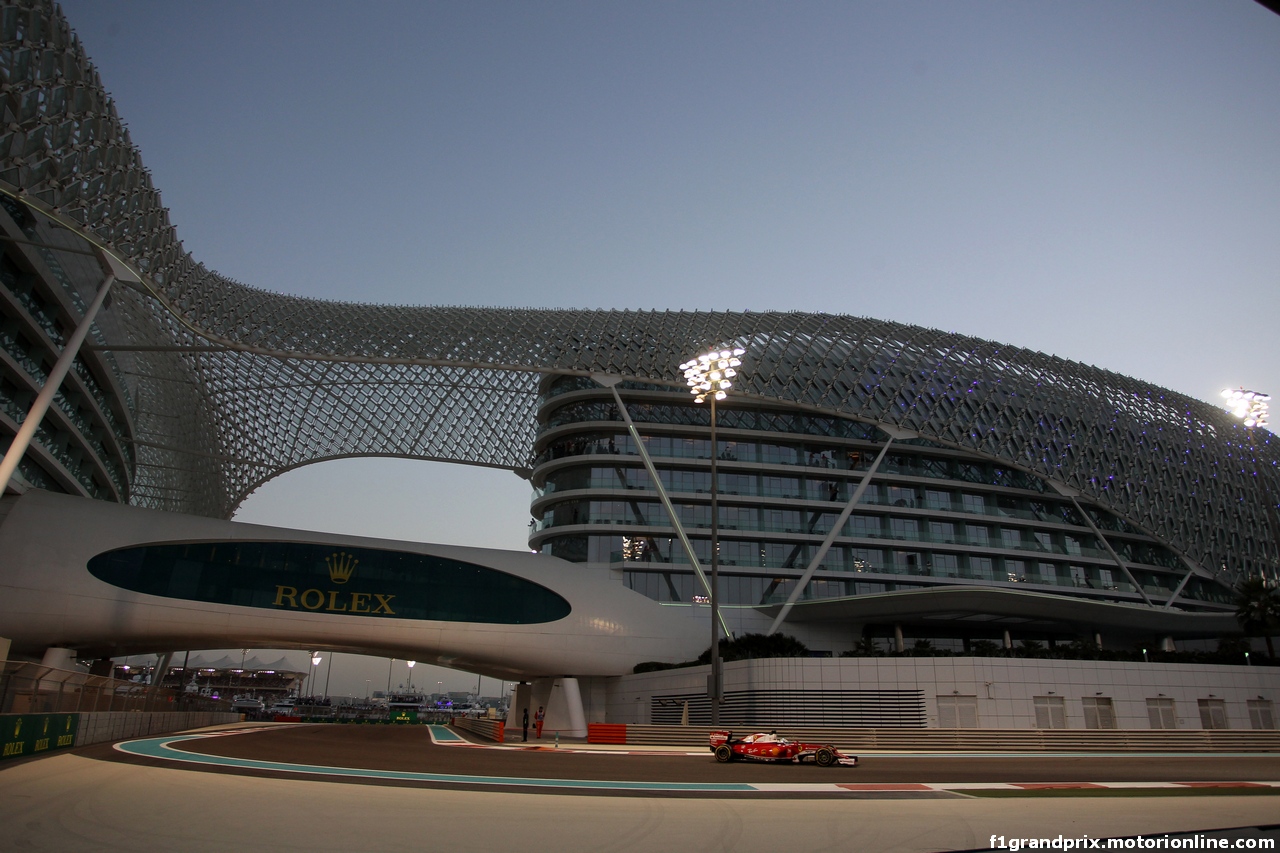 GP ABU DHABI, 27.11.2016 - Gara, Sebastian Vettel (GER) Ferrari SF16-H