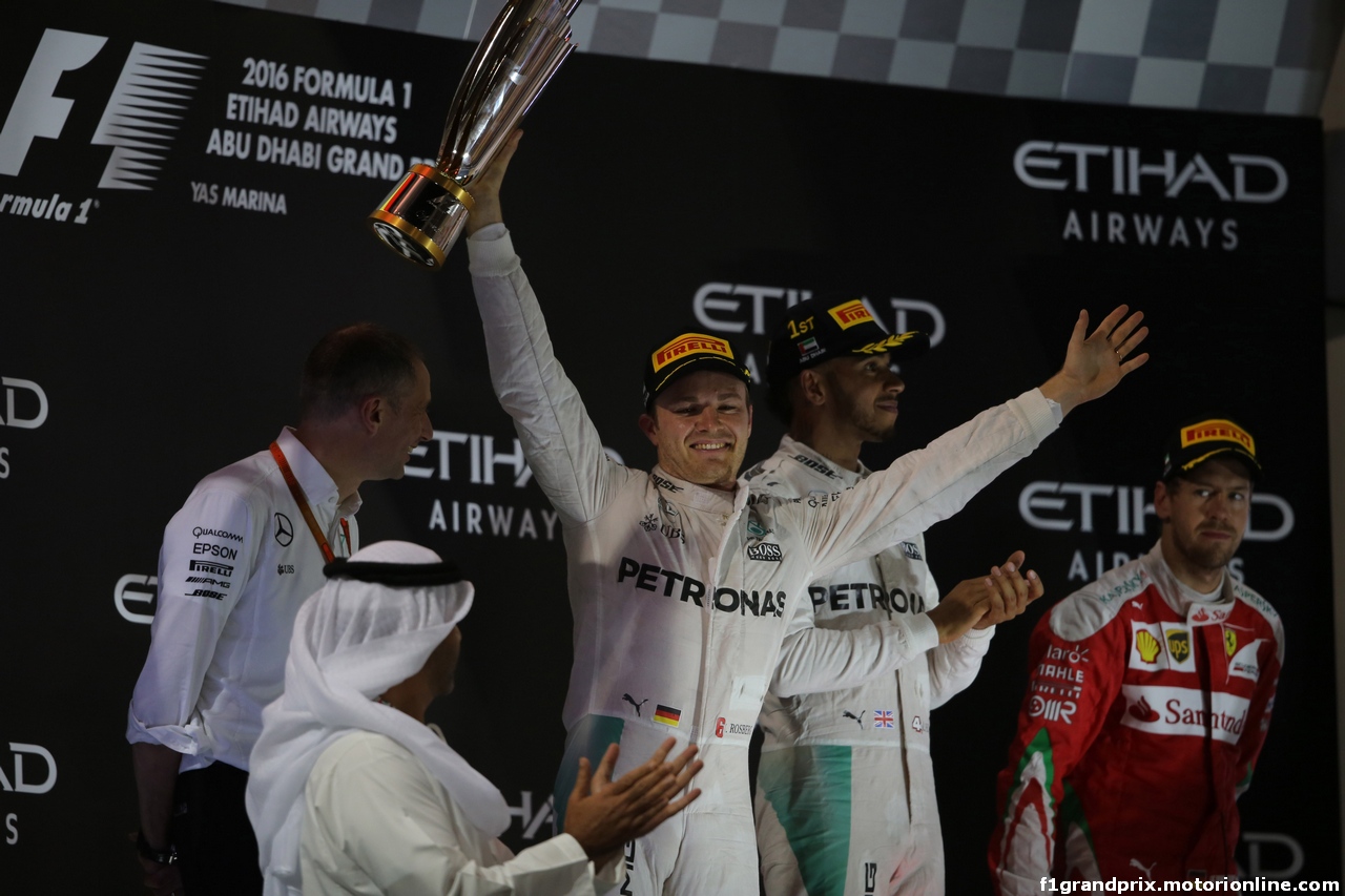 GP ABU DHABI, 27.11.2016 - Gara, 2nd place Nico Rosberg (GER) Mercedes AMG F1 W07 Hybrid e Champion 2016