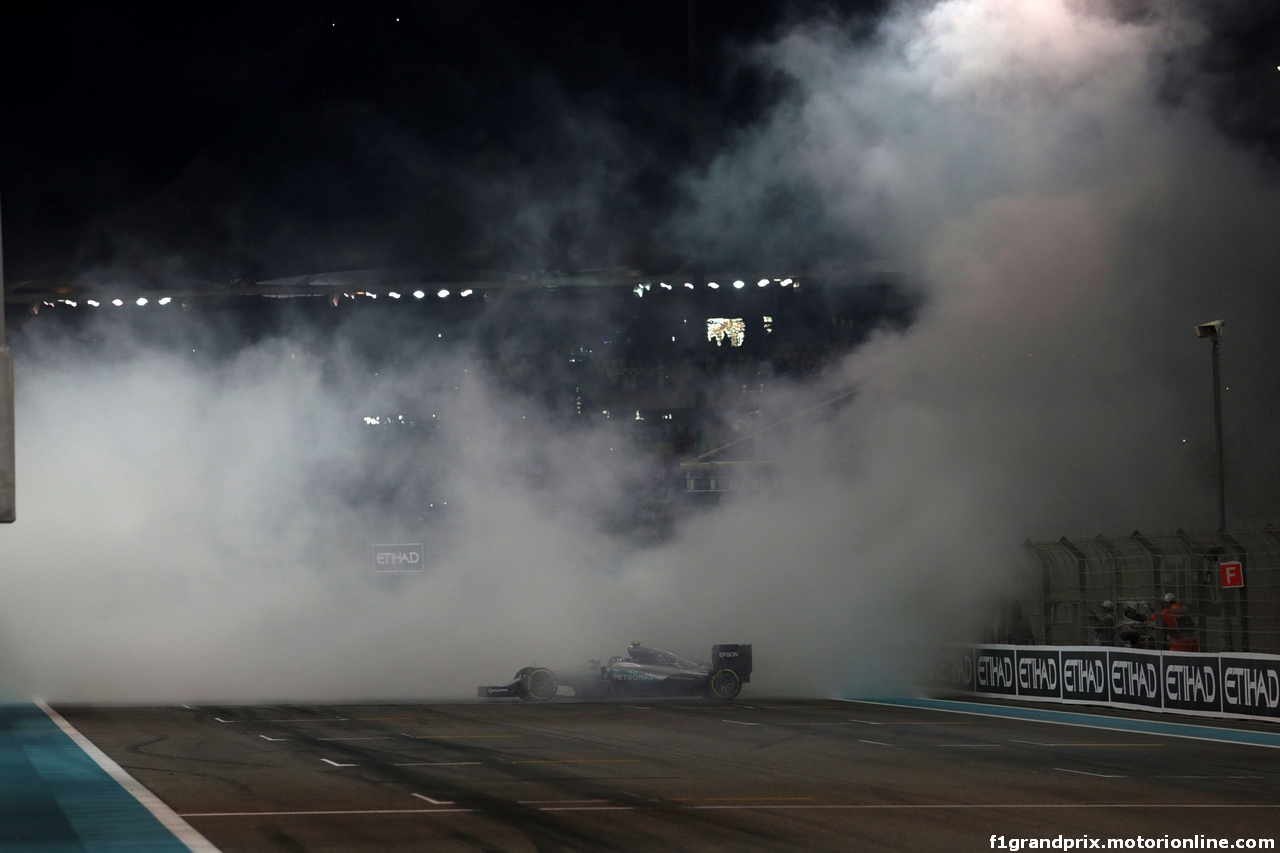 GP ABU DHABI, 27.11.2016 - Gara, Nico Rosberg (GER) Mercedes AMG F1 W07 Hybrid, Champion 2016