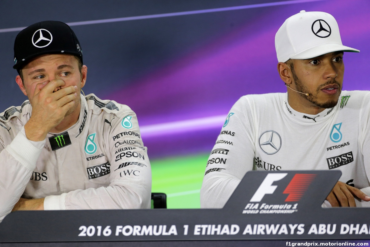 GP ABU DHABI, 27.11.2016 - Gara, Conferenza Stampa, Nico Rosberg (GER) Mercedes AMG F1 W07 Hybrid e Lewis Hamilton (GBR) Mercedes AMG F1 W07 Hybrid