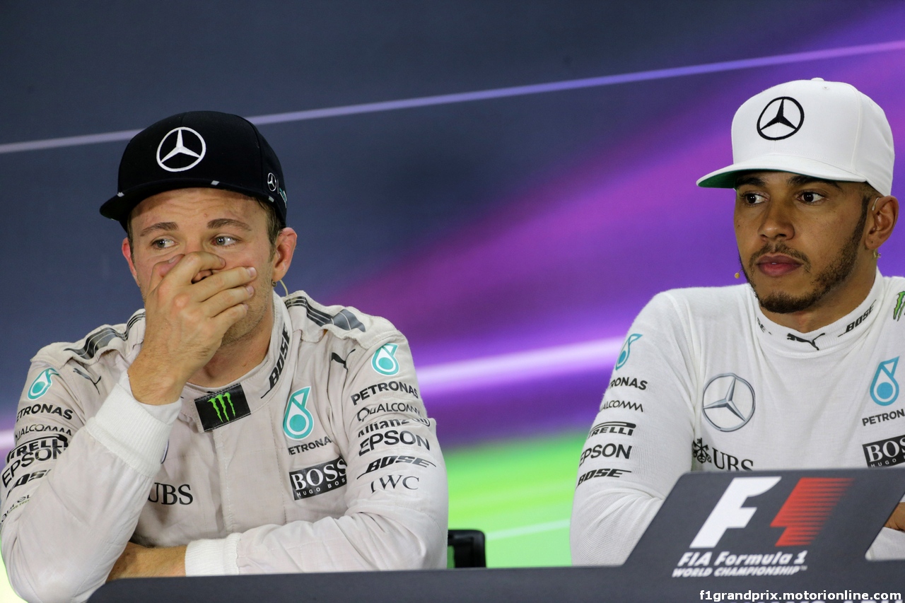 GP ABU DHABI, 27.11.2016 - Gara, Conferenza Stampa, Nico Rosberg (GER) Mercedes AMG F1 W07 Hybrid e Lewis Hamilton (GBR) Mercedes AMG F1 W07 Hybrid