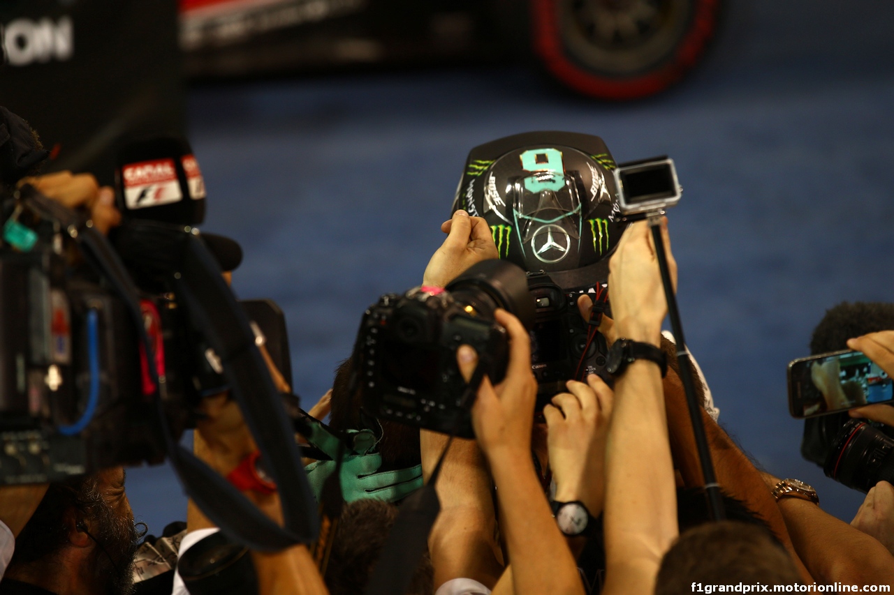 GP ABU DHABI, 27.11.2016 - Gara, 2nd place Nico Rosberg (GER) Mercedes AMG F1 W07 Hybrid e Champion 2016