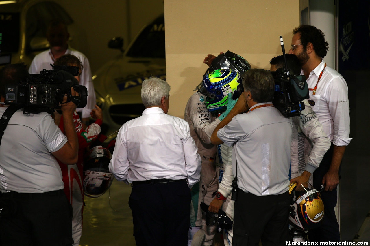 GP ABU DHABI, 27.11.2016 - Gara, 2nd place Nico Rosberg (GER) Mercedes AMG F1 W07 Hybrid e Champion 2016 with Felipe Massa (BRA) Williams FW38