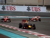GP ABU DHABI, 27.11.2016 - Gara, Daniel Ricciardo (AUS) Red Bull Racing RB12 davanti a Kimi Raikkonen (FIN) Ferrari SF16-H