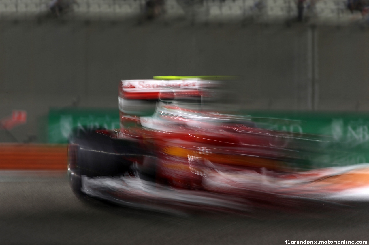 GP ABU DHABI, 25.11.2016 - Prove Libere 2, Kimi Raikkonen (FIN) Ferrari SF16-H