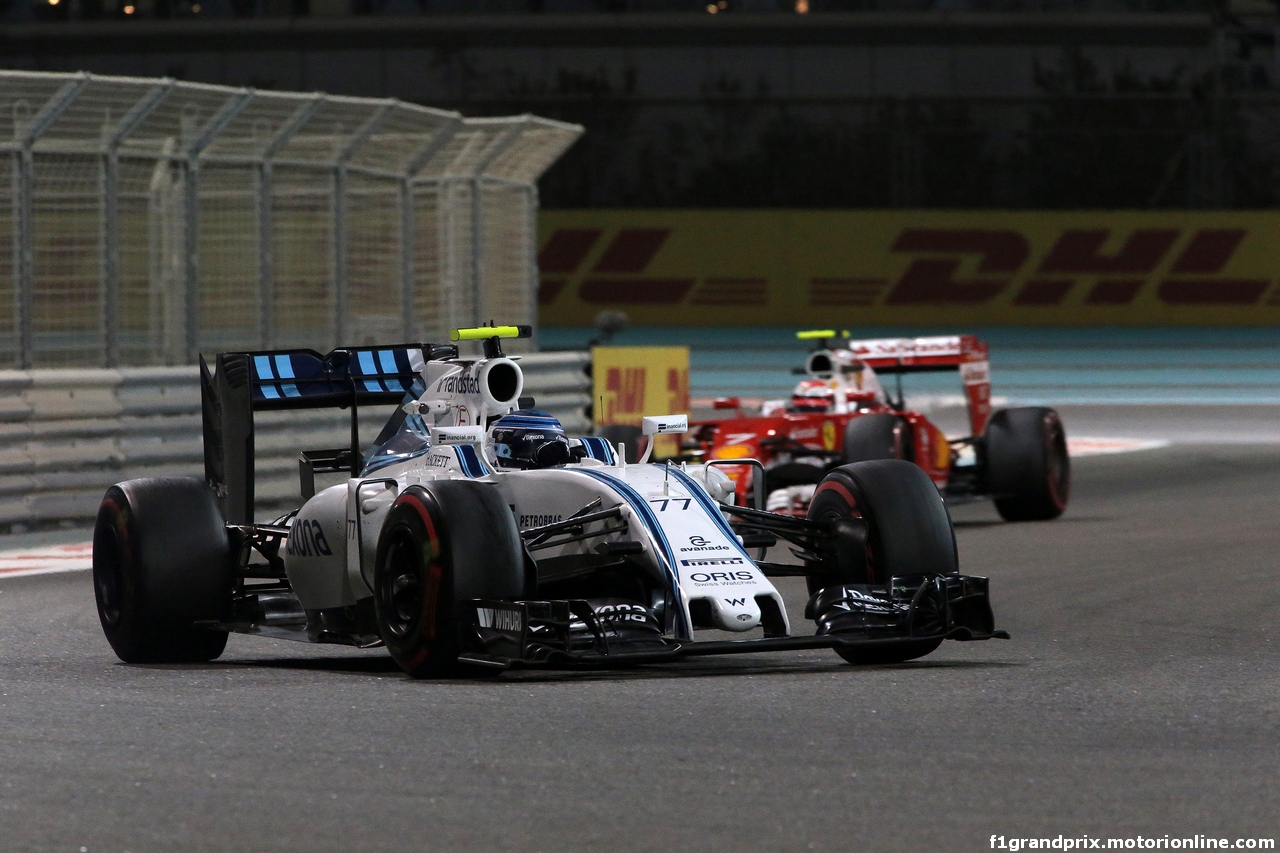 GP ABU DHABI, 25.11.2016 - Prove Libere 2, Valtteri Bottas (FIN) Williams FW38 e Kimi Raikkonen (FIN) Ferrari SF16-H