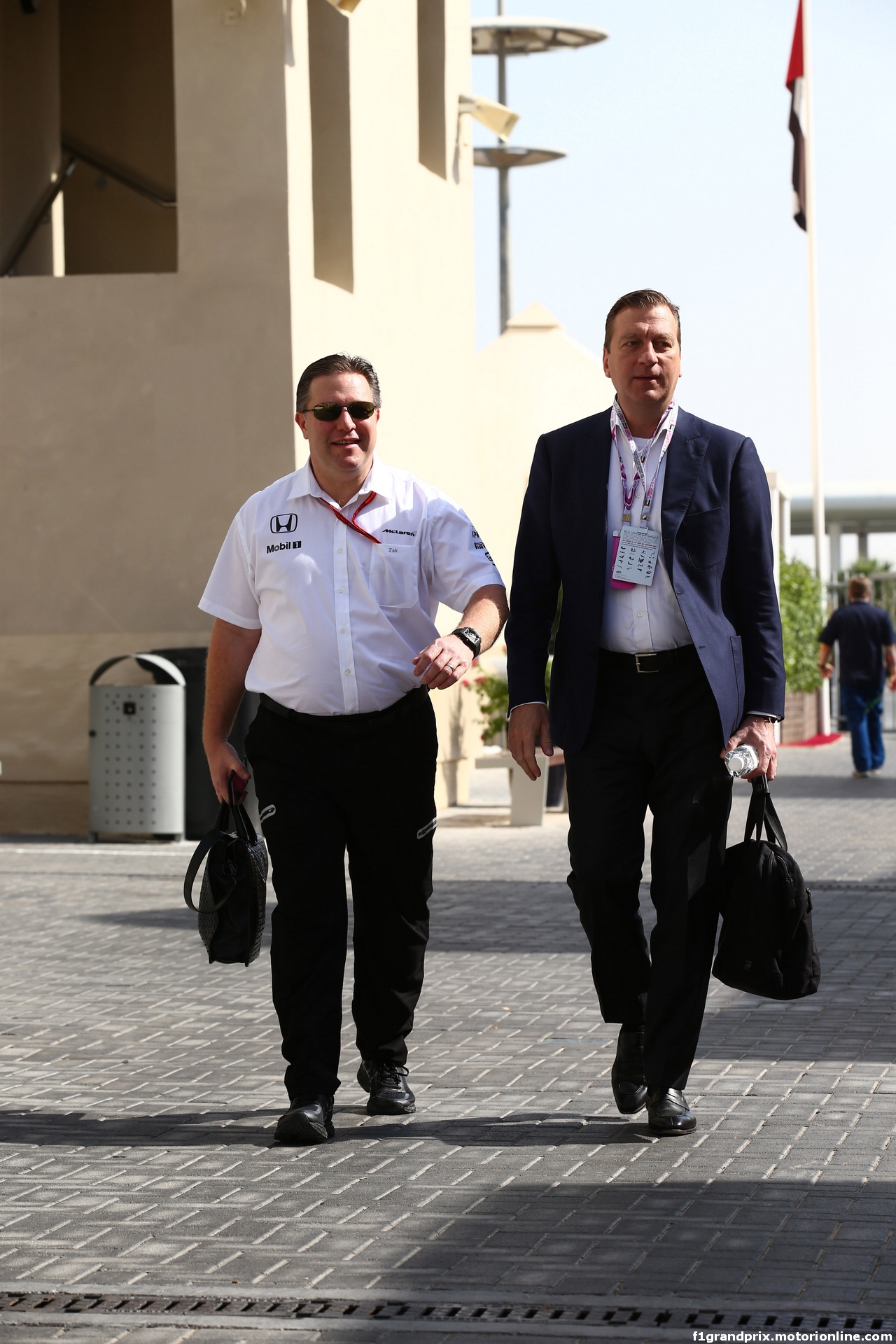 GP ABU DHABI, 26.11.2016 - (L-R) Zak Brown (USA) McLaren Executive Director