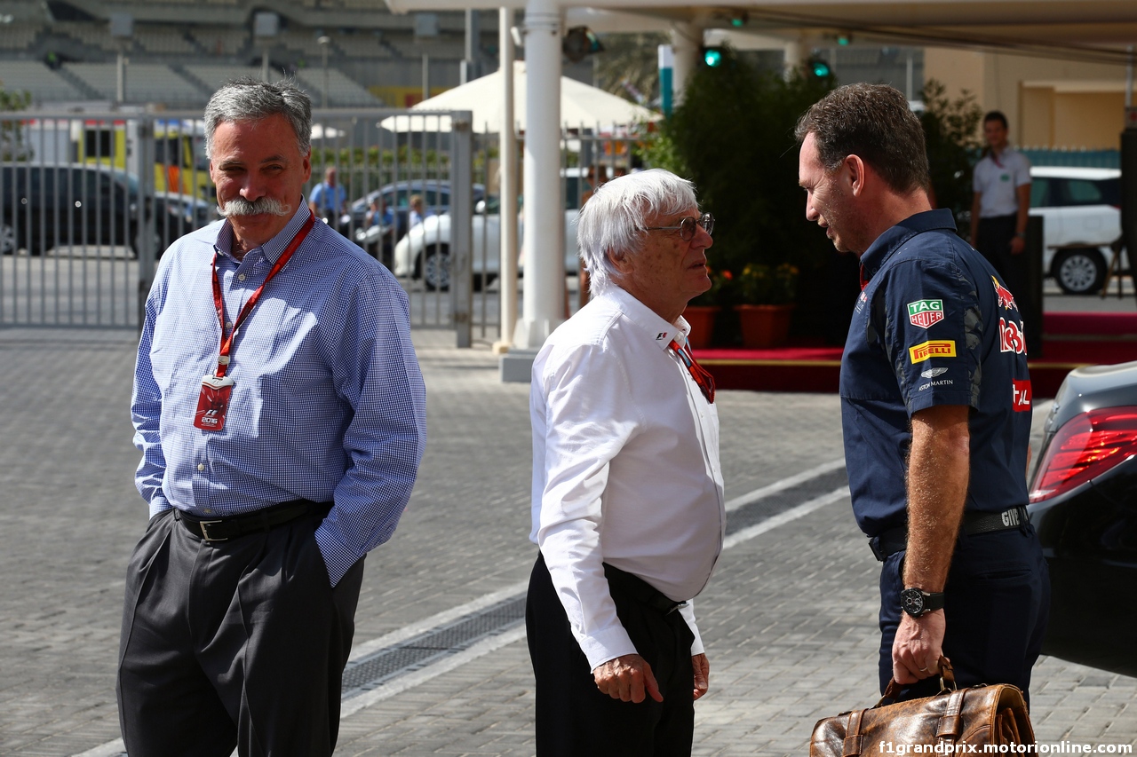 GP ABU DHABI, 26.11.2016 - Chase Carey (USA) Formula One Group Chairman, Bernie Ecclestone (GBR), President e CEO of FOM e Christian Horner (GBR), Red Bull Racing, Sporting Director
