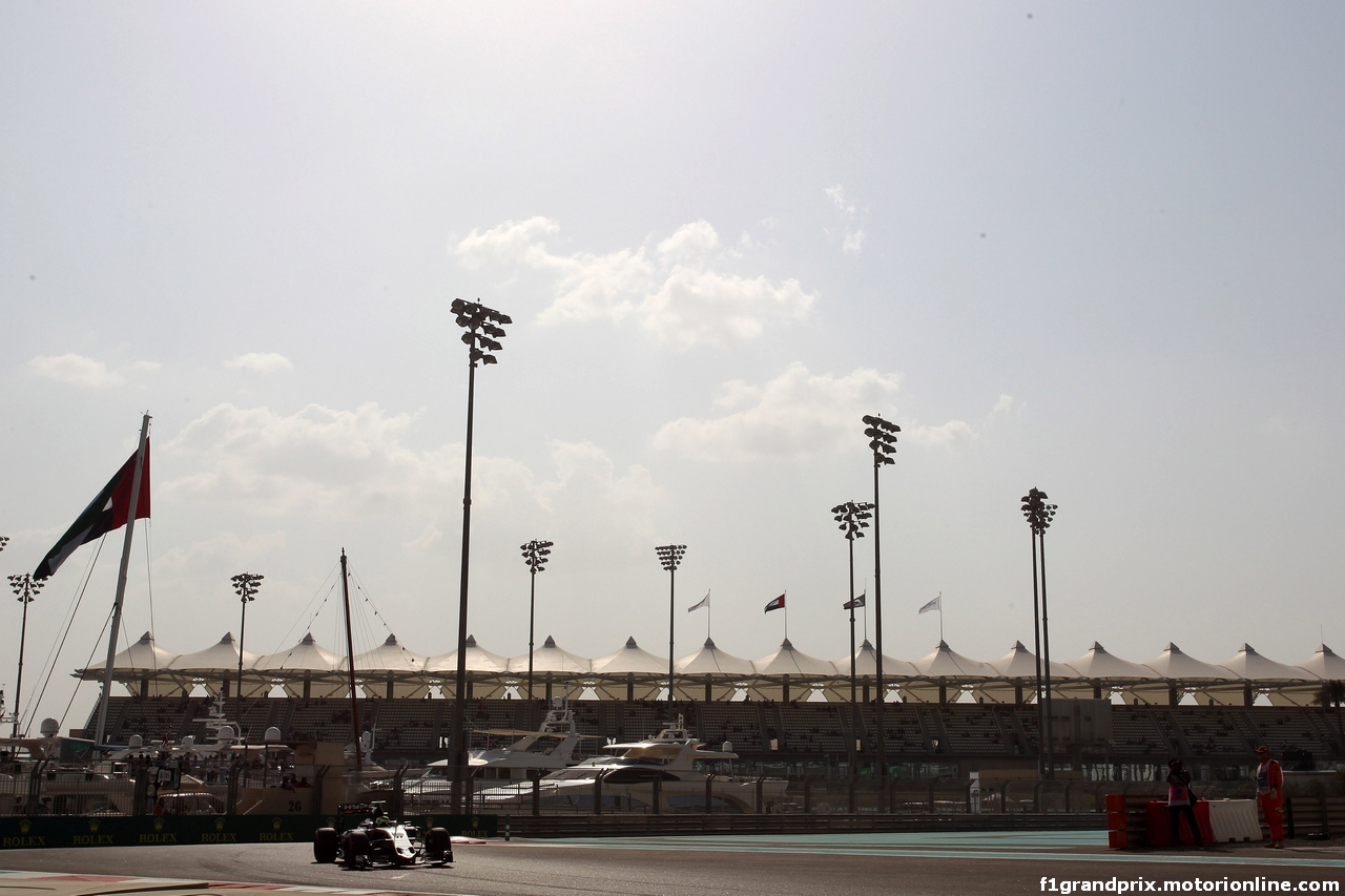 GP ABU DHABI, 26.11.2016 - Prove Libere 3, Sergio Perez (MEX) Sahara Force India F1 VJM09