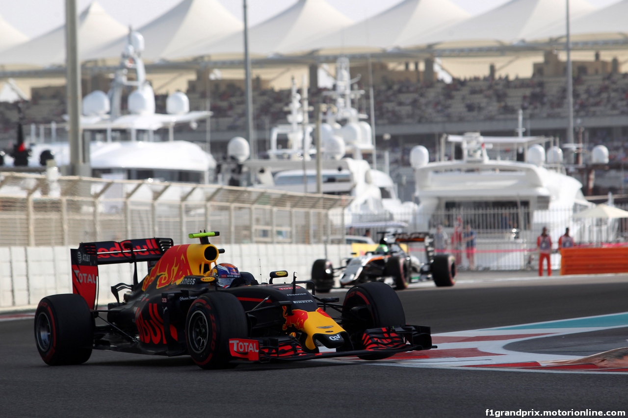 GP ABU DHABI, 26.11.2016 - Prove Libere 3, Max Verstappen (NED) Red Bull Racing RB12