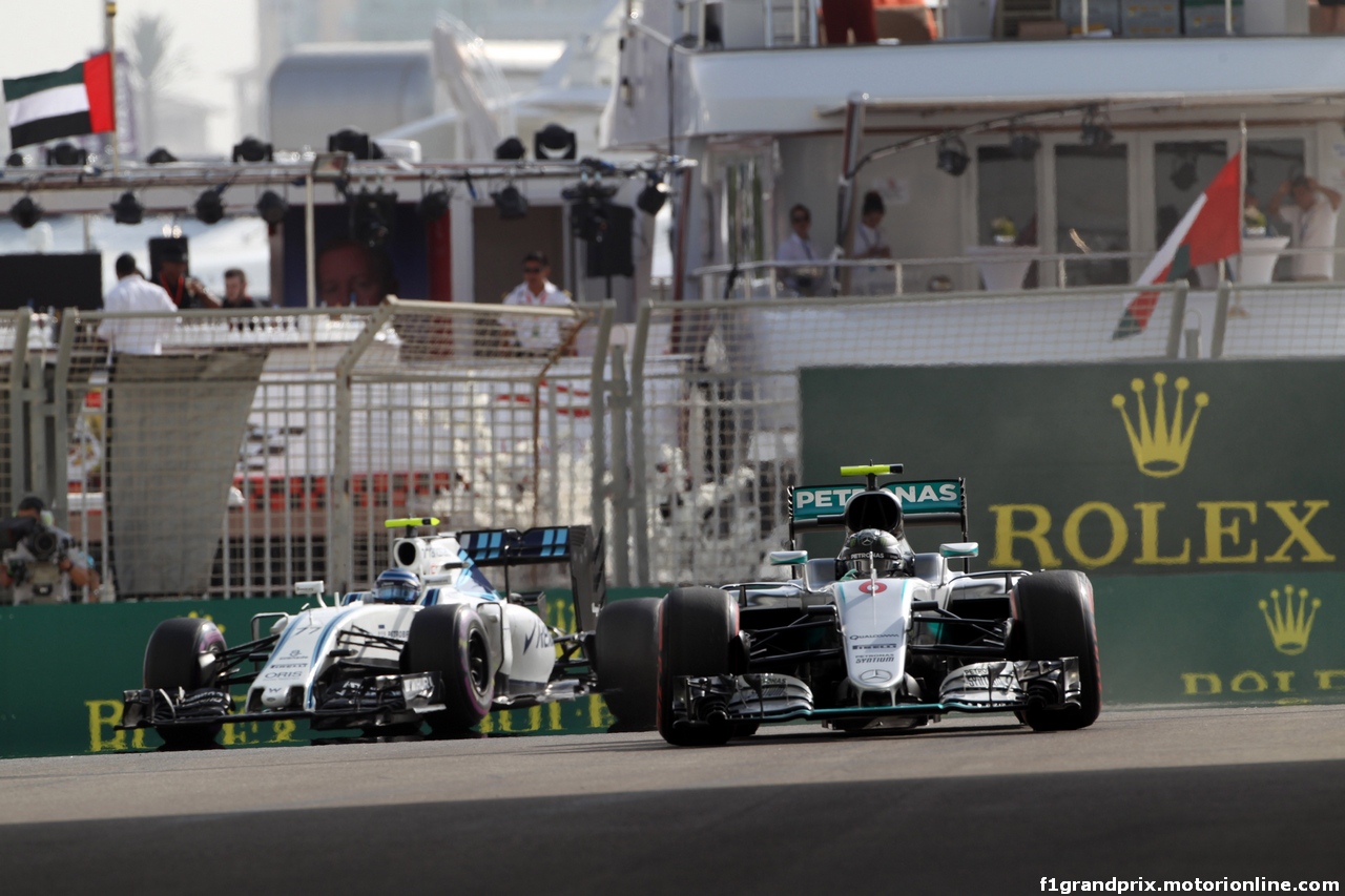 GP ABU DHABI, 26.11.2016 - Prove Libere 3, Valtteri Bottas (FIN) Williams FW38 e Nico Rosberg (GER) Mercedes AMG F1 W07 Hybrid