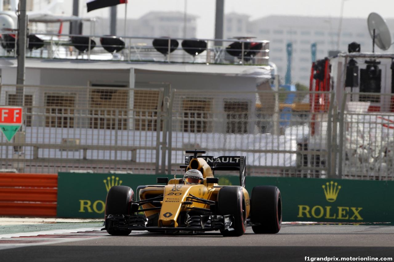 GP ABU DHABI, 26.11.2016 - Prove Libere 3, Kevin Magnussen (DEN) Renault Sport F1 Team RS16