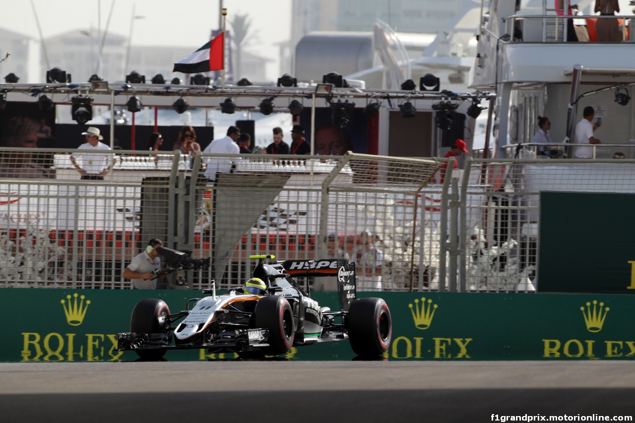 GP ABU DHABI, 26.11.2016 - Prove Libere 3, Sergio Perez (MEX) Sahara Force India F1 VJM09