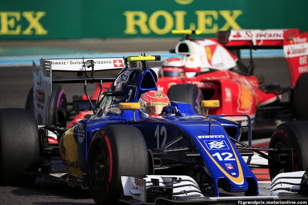 GP ABU DHABI, 26.11.2016 - Prove Libere 3, Felipe Nasr (BRA) Sauber C34 e Kimi Raikkonen (FIN) Ferrari SF16-H